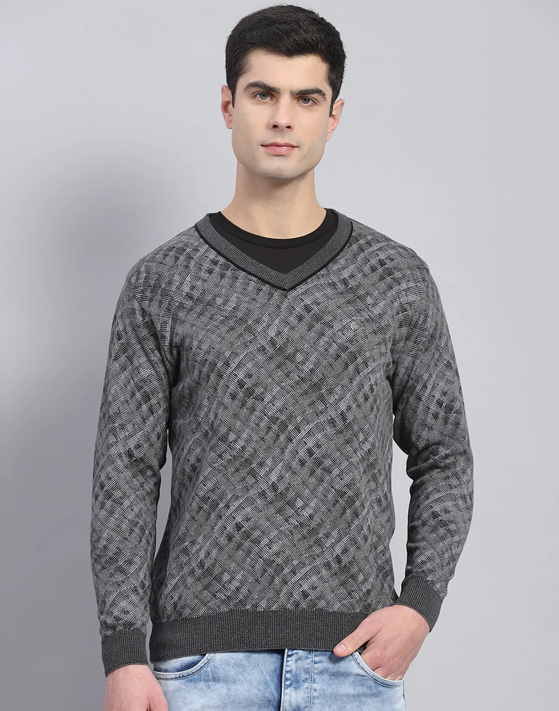Men Grey Self Design V Neck Full Sleeve Pullover - Image 3