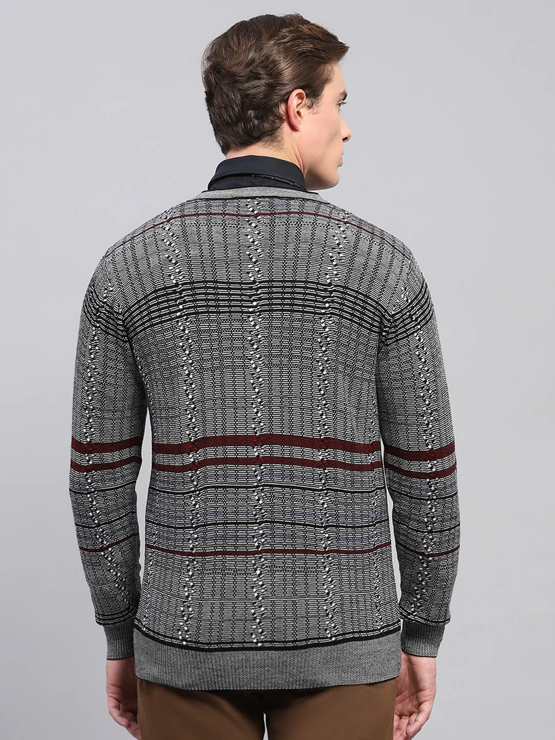 Men Grey Self Design V Neck Full Sleeve Pullover - Image 5