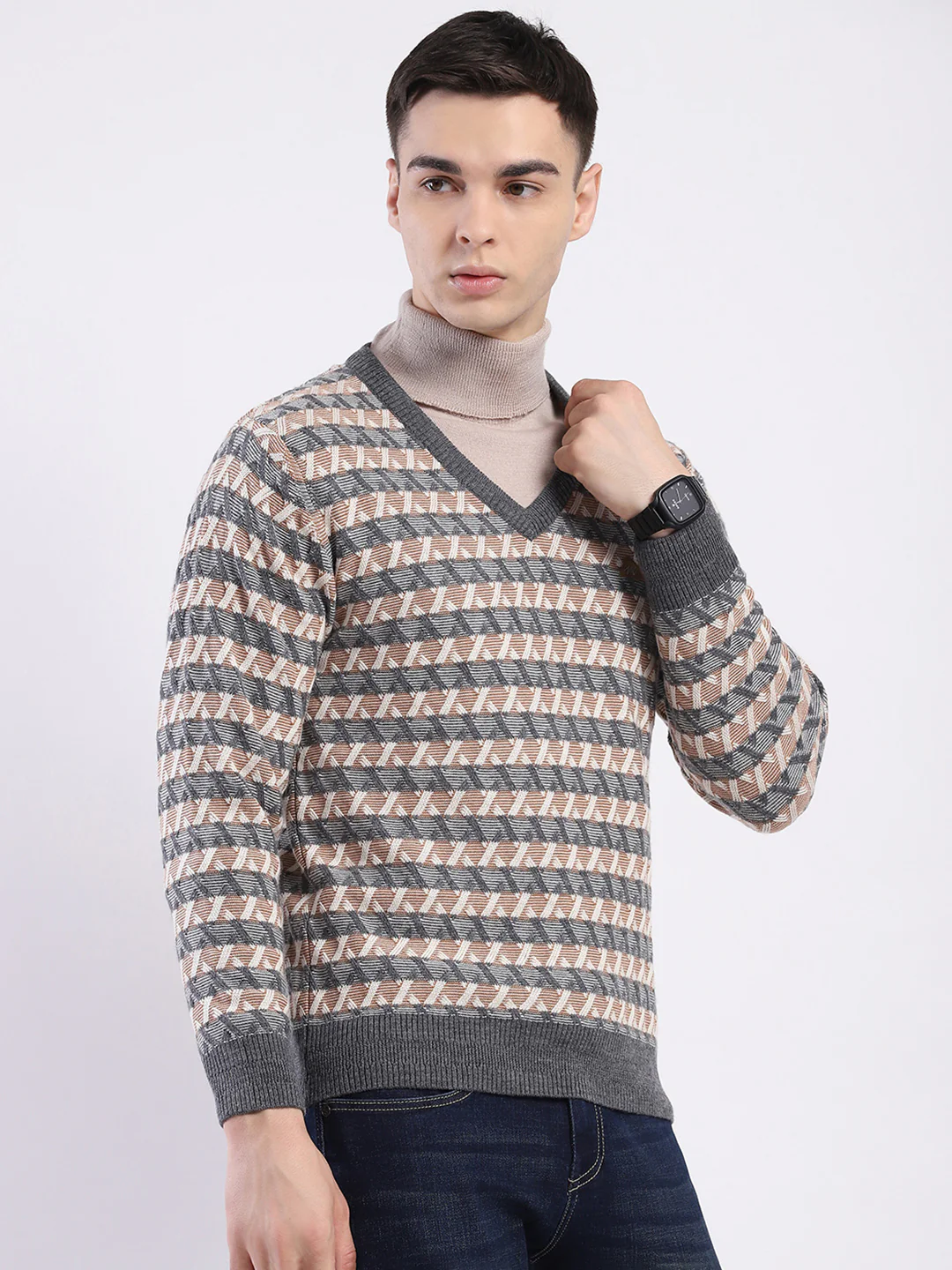 Men Grey Self Design V Neck Full Sleeve Pullover - Image 4