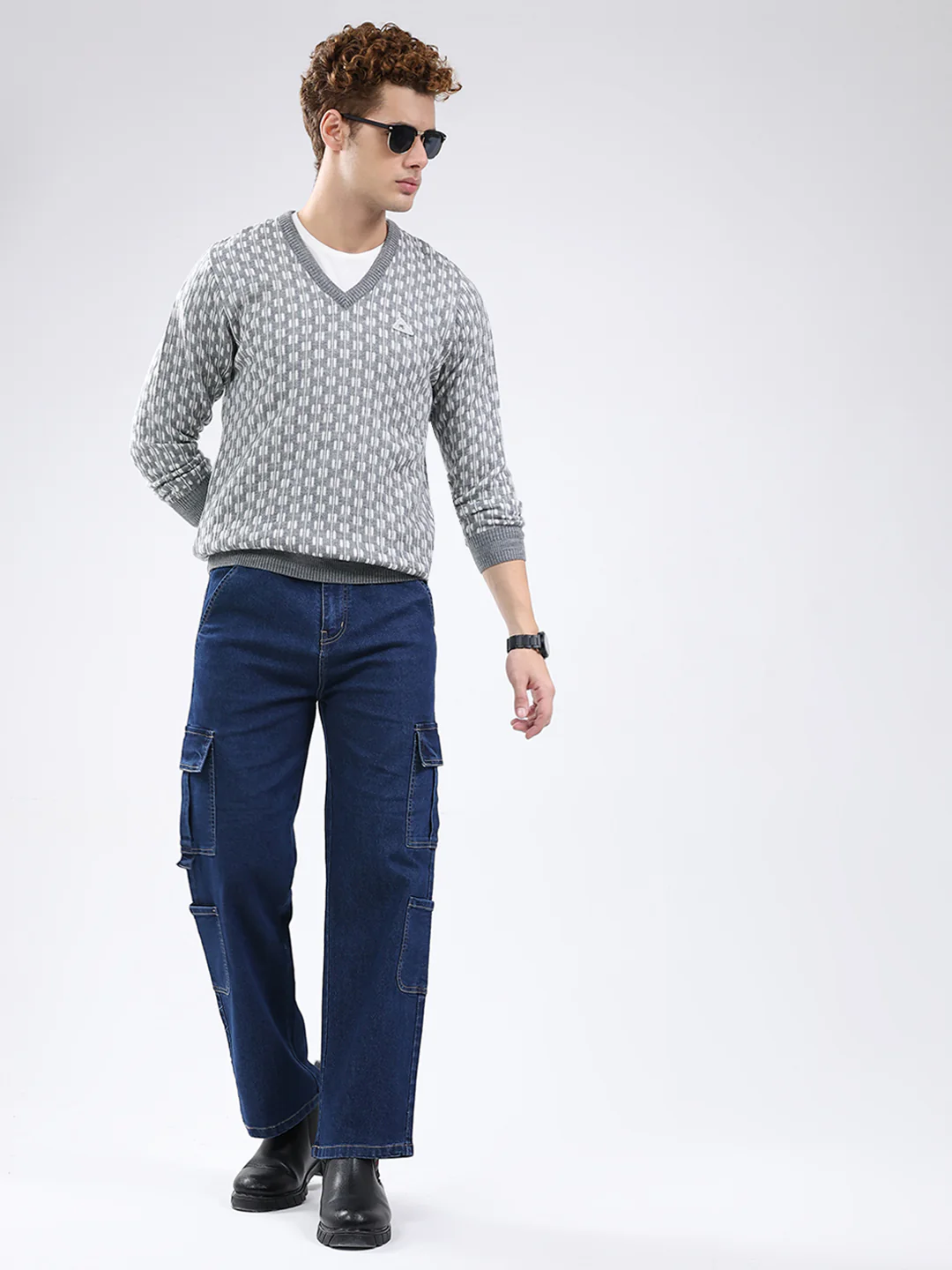 Men Grey Self Design V Neck Full Sleeve Pullover - Image 2