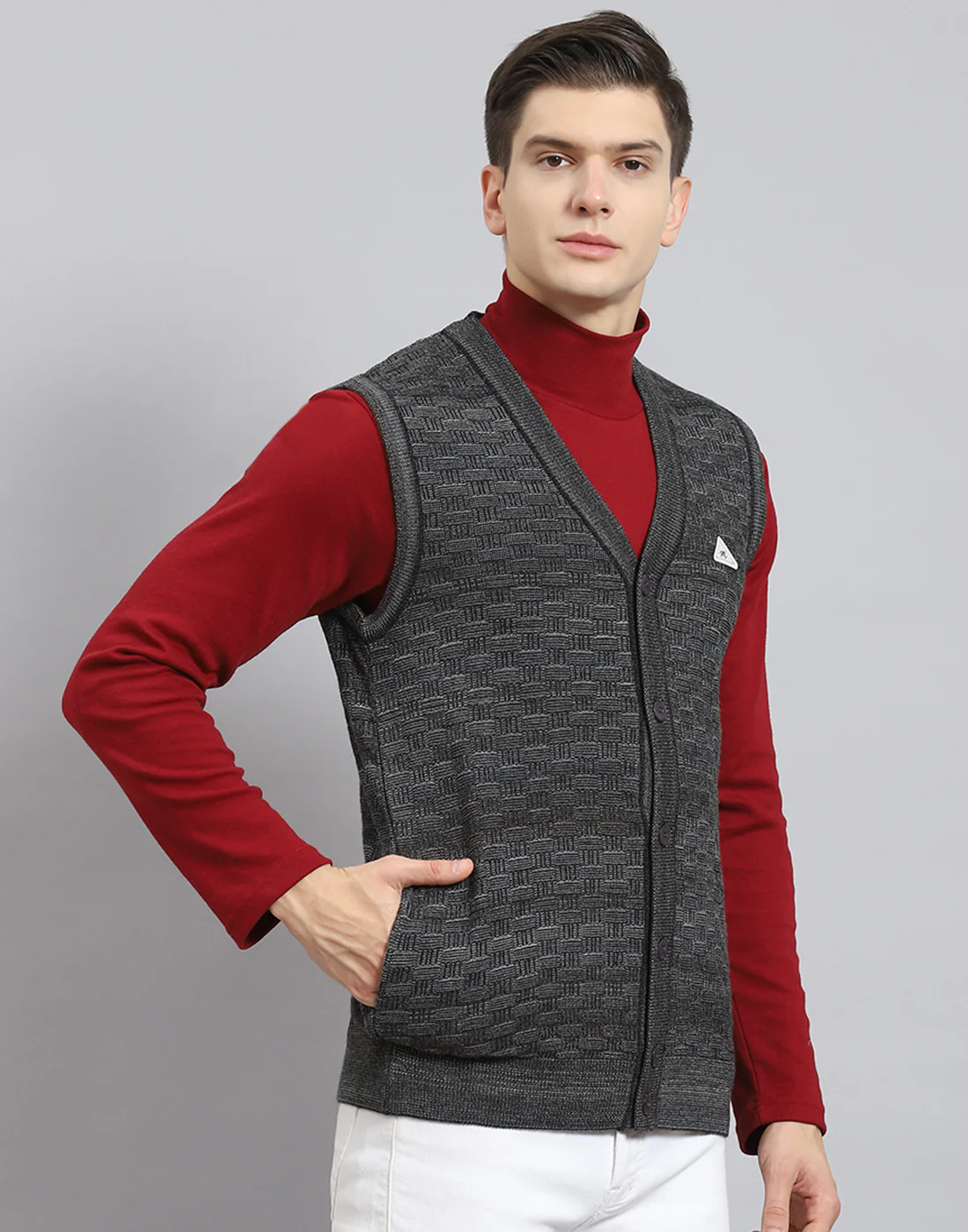 Men Grey Self Design V Neck Sleeveless Sweater - Image 6