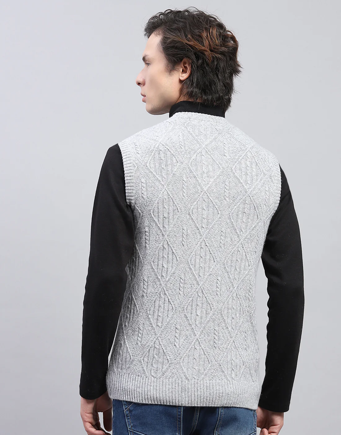 Men Grey Self Design V Neck Sleeveless Sweater - Image 5