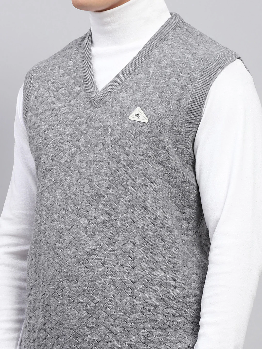 Men Grey Self Design V Neck Sleeveless Sweater - Image 6