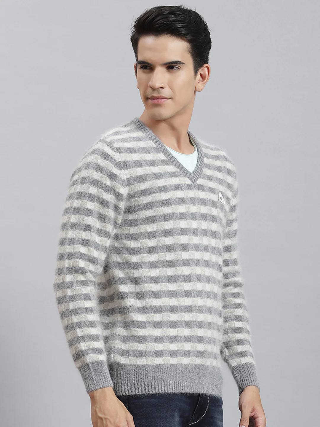Men Grey Self Design V Neck Full Sleeve Sweaters/Pullovers - Image 4