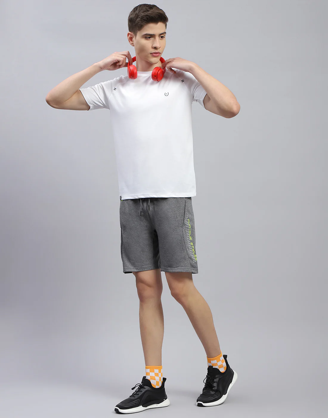 Men Grey Solid   Bermuda - Image 2
