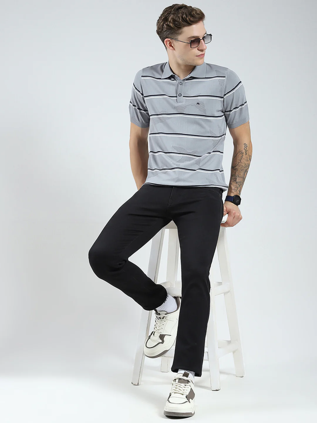 Men Grey Solid Collar Half Sleeve T-Shirt - Image 2