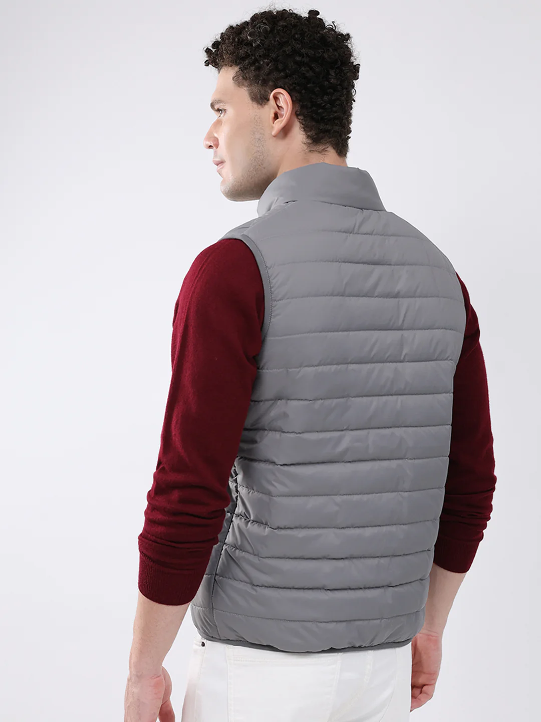 Men Grey Solid Collar Sleeveless Jacket - Image 5