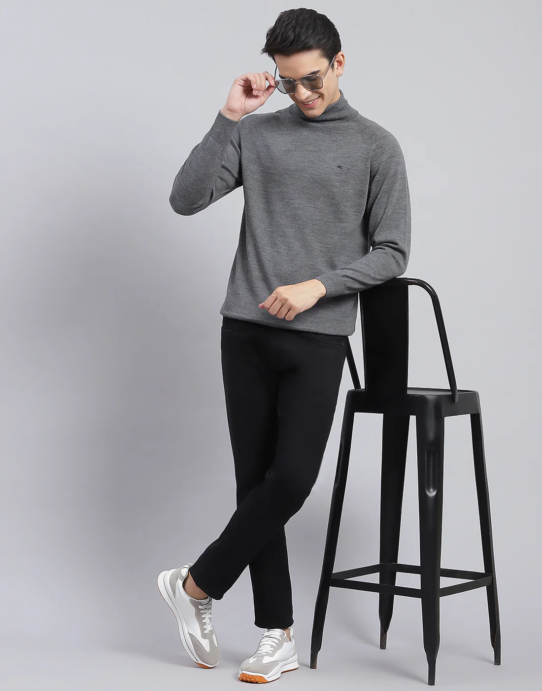 Men Grey Solid High Neck Full Sleeve Pullover - Image 2