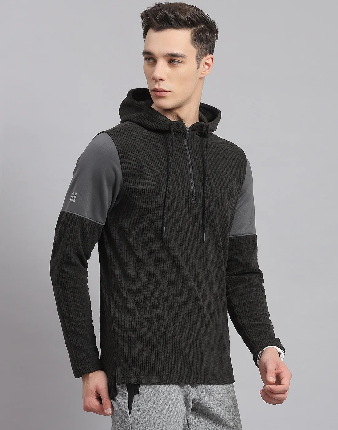 Rock.it Men Grey Solid Hooded Full Sleeve Sweatshirt - Image 4