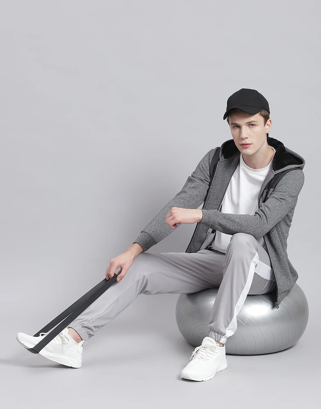 Men Grey Solid Hooded Full Sleeve Sweatshirt - Image 3