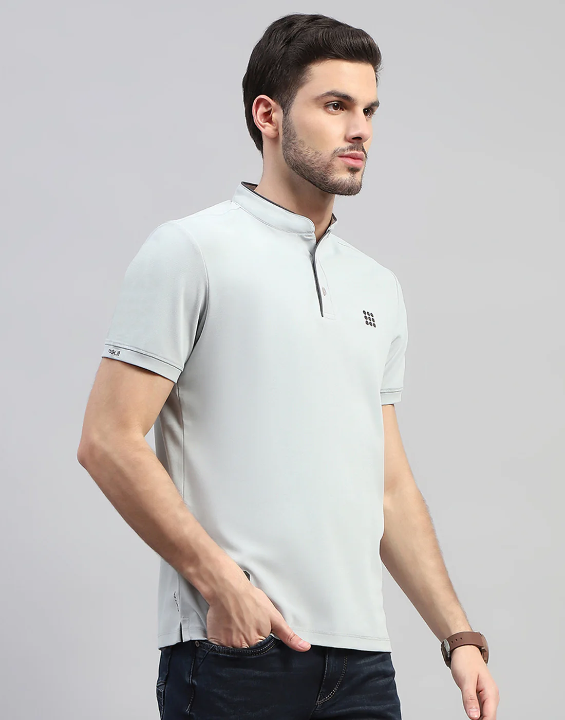 Rock.it Men Grey Solid Mandarin Neck Half Sleeve T-Shirt - Image 4