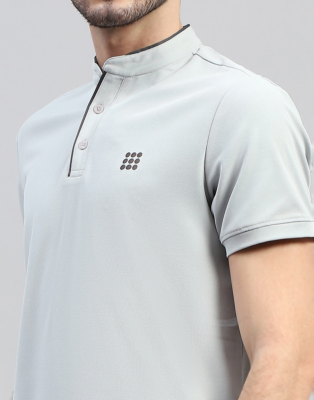 Rock.it Men Grey Solid Mandarin Neck Half Sleeve T-Shirt - Image 6
