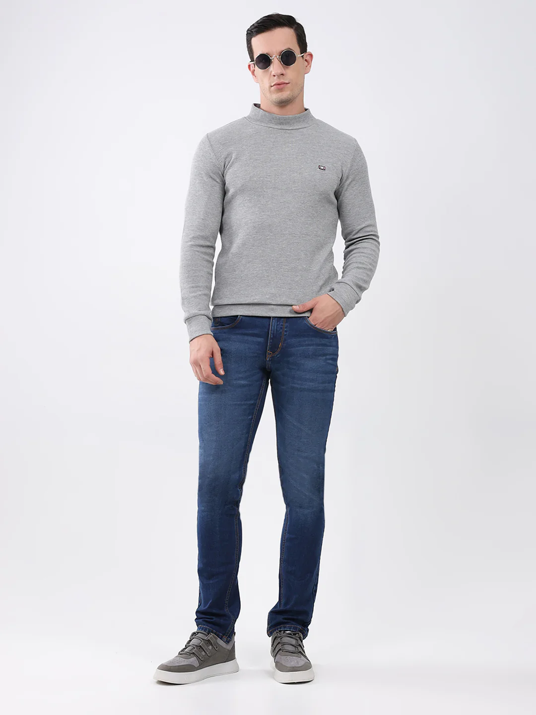 Men Grey Solid Mock Neck Full Sleeve Winter T-Shirt - Image 2