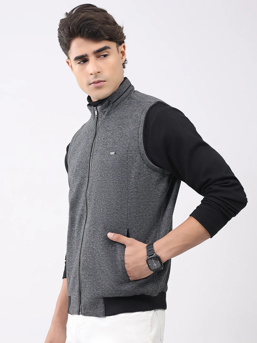 Men Grey Solid Mock Neck Sleeveless Coat - Image 3