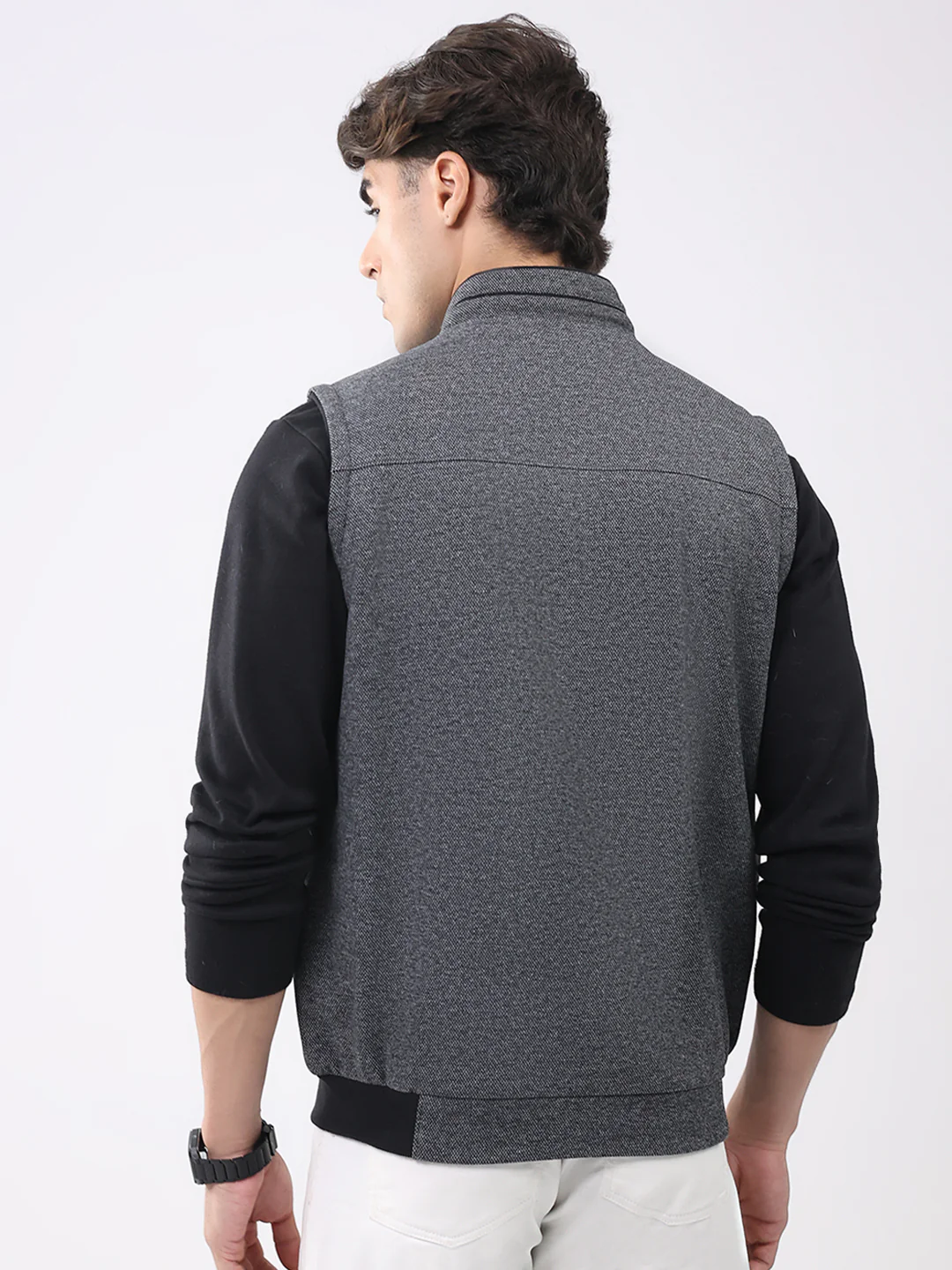 Men Grey Solid Mock Neck Sleeveless Coat - Image 5