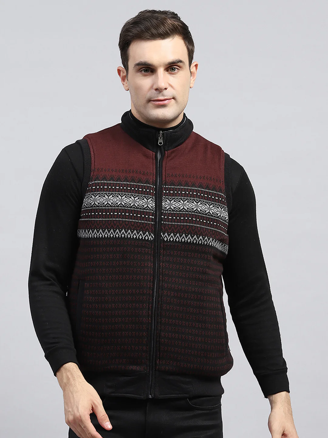 Men Grey Solid Mock Neck Sleeveless Reversible Jacket - Image 4