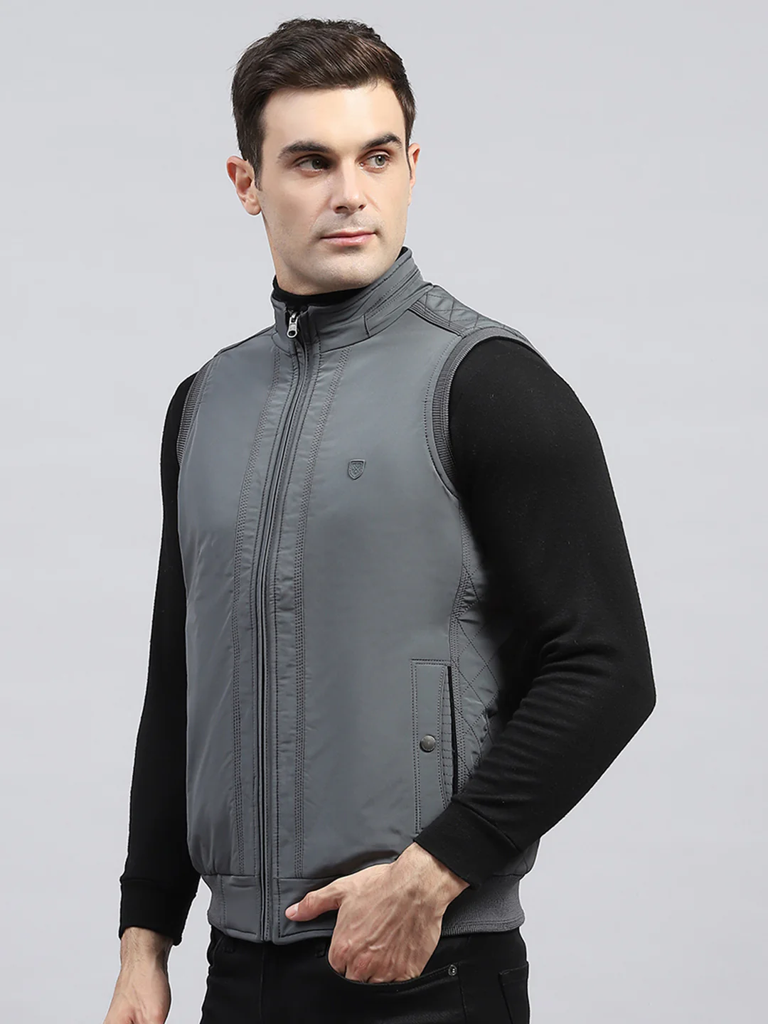 Men Grey Solid Mock Neck Sleeveless Reversible Jacket - Image 7
