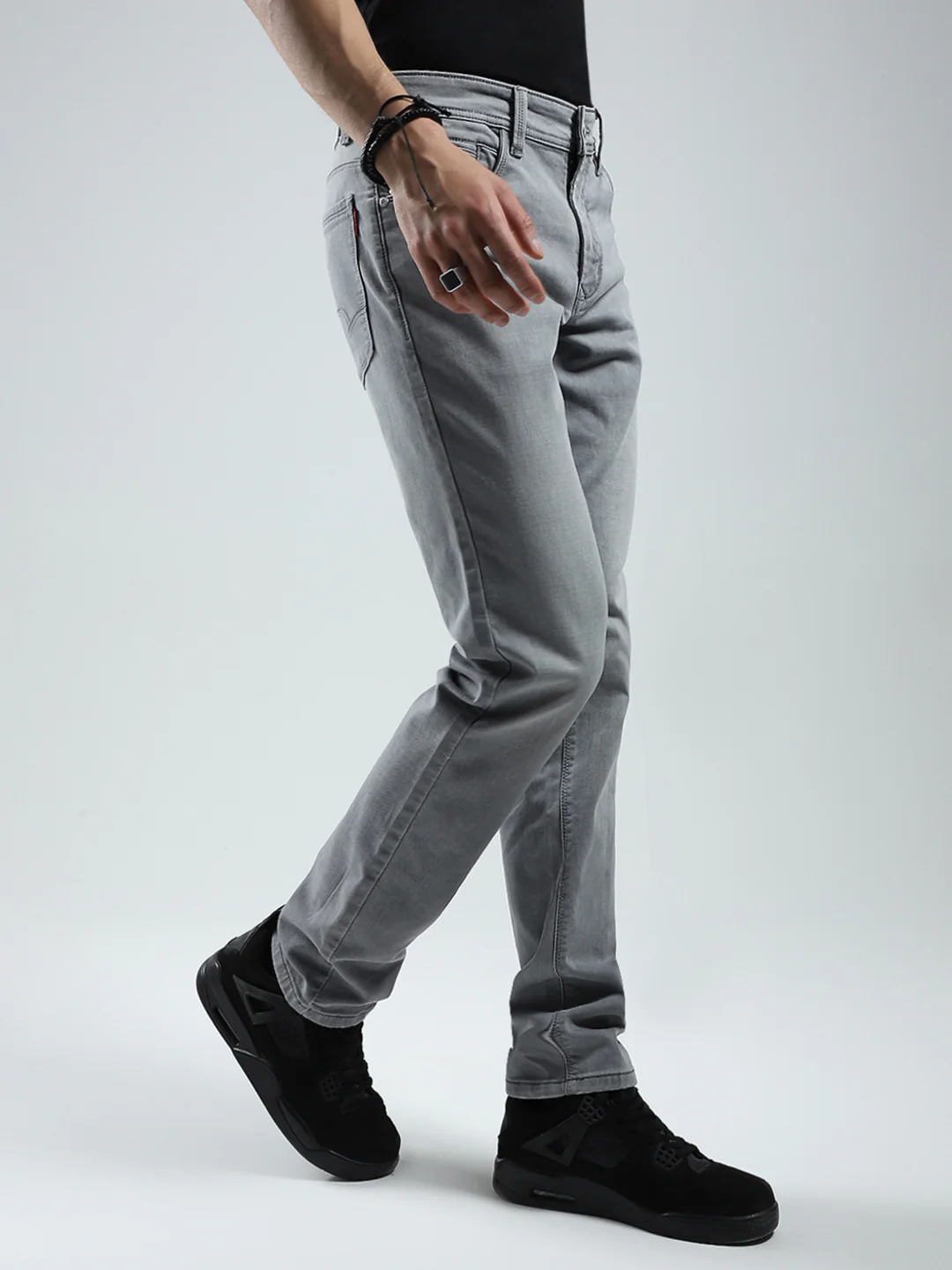 Men Grey Solid Narrow Fit Denim - Image 4