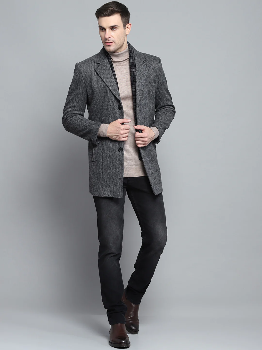 Men Grey Solid Notch lapel Collar Full Sleeve Coat - Image 2