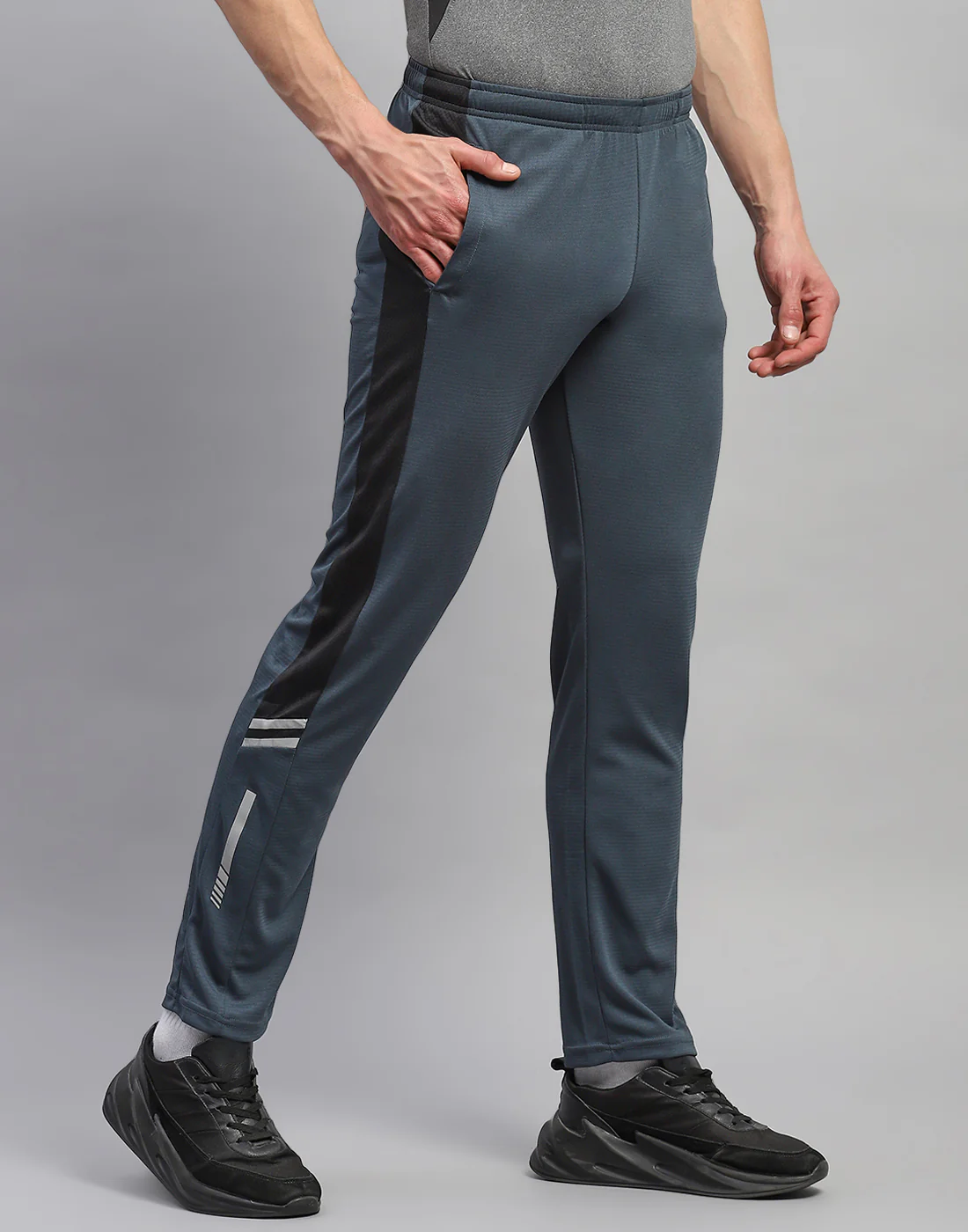 Rock.it Men Grey Solid Regular Fit Lower - Image 4