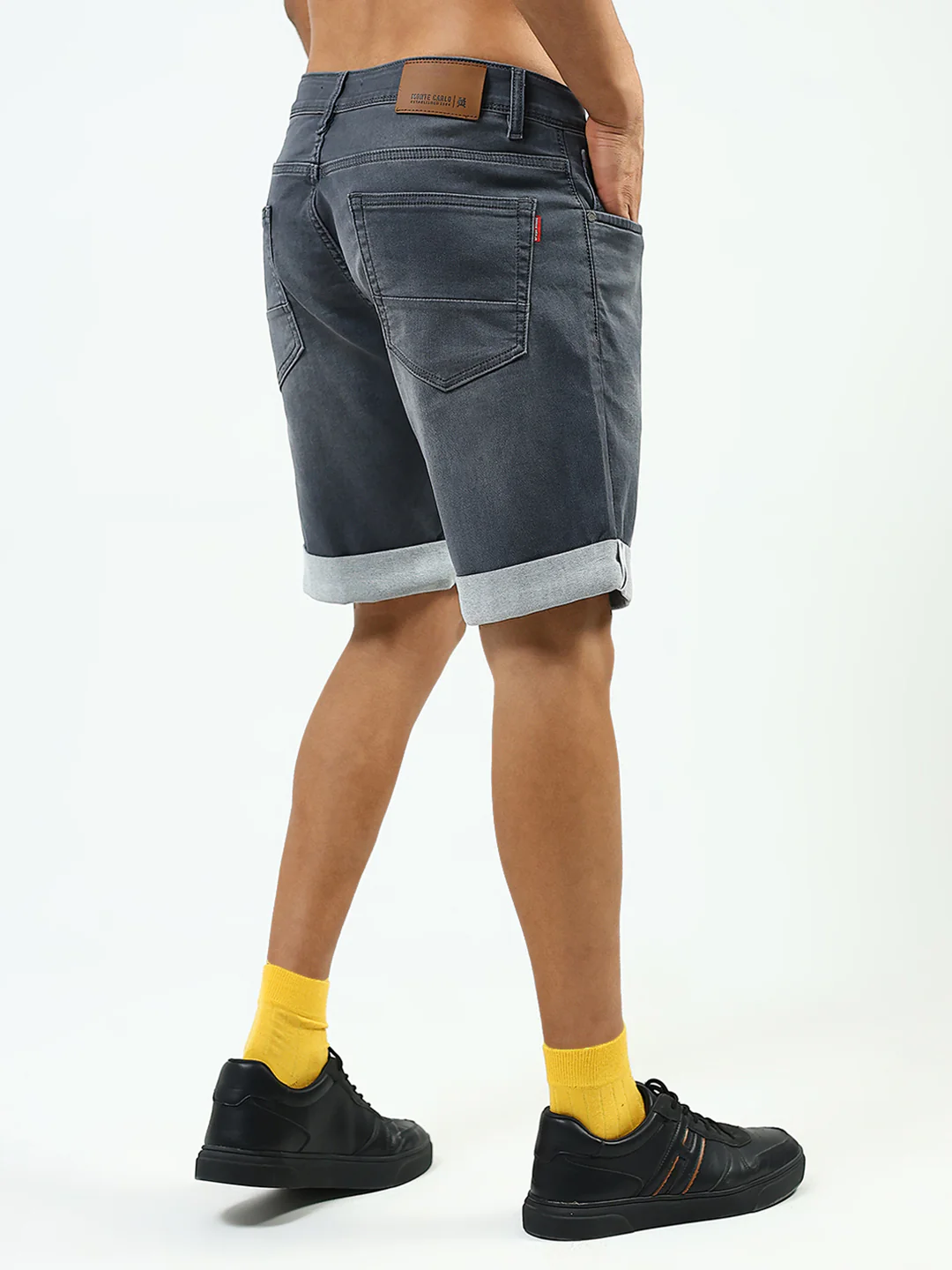Men Grey Solid Regular Fit Shorts - Image 5