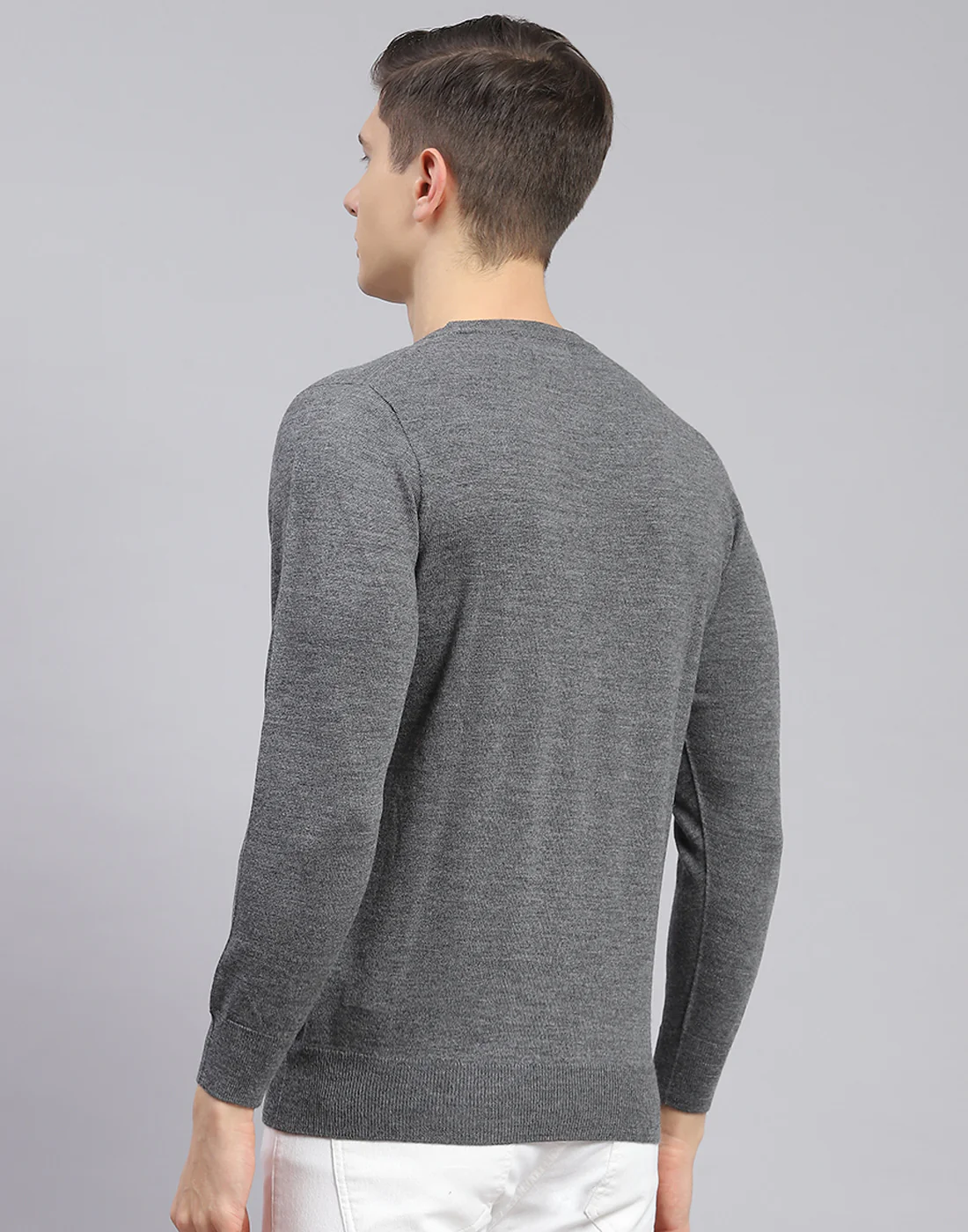 Men Grey Solid Round Neck Full Sleeve Sweater - Image 6