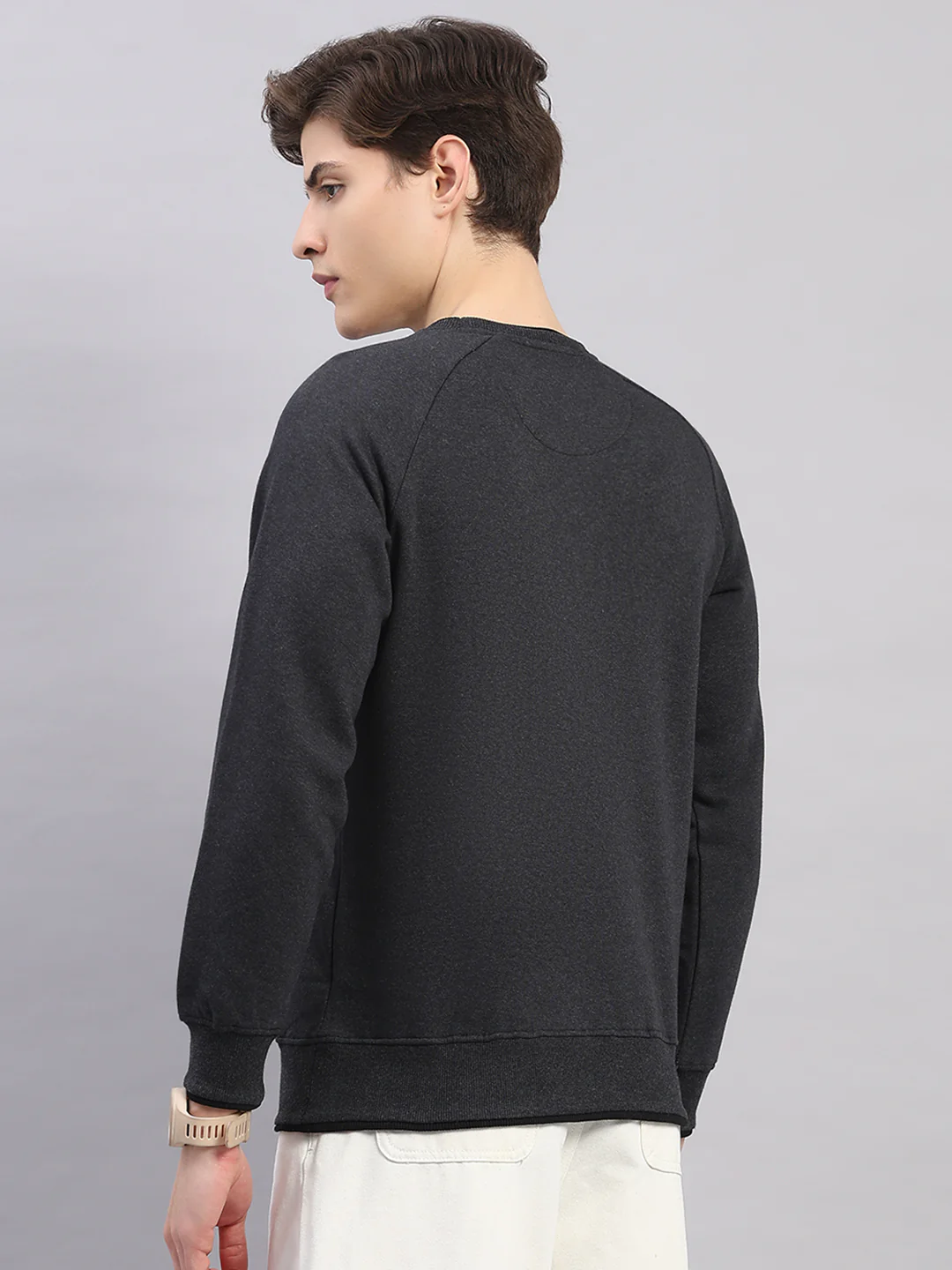 Men Grey Solid Round Neck Full Sleeve Sweatshirt - Image 5