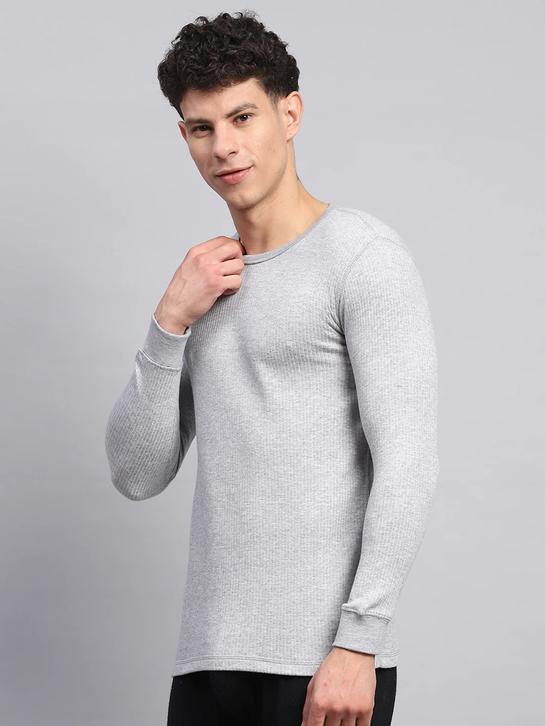 Men Grey Solid Round Neck Full Sleeve Thermal Vest - Image 3