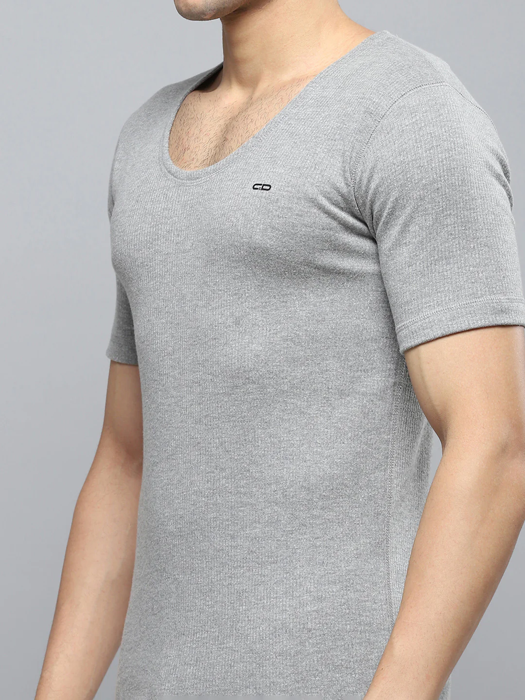 Men Grey Solid Round Neck Half Sleeve Thermal Vest - Image 6
