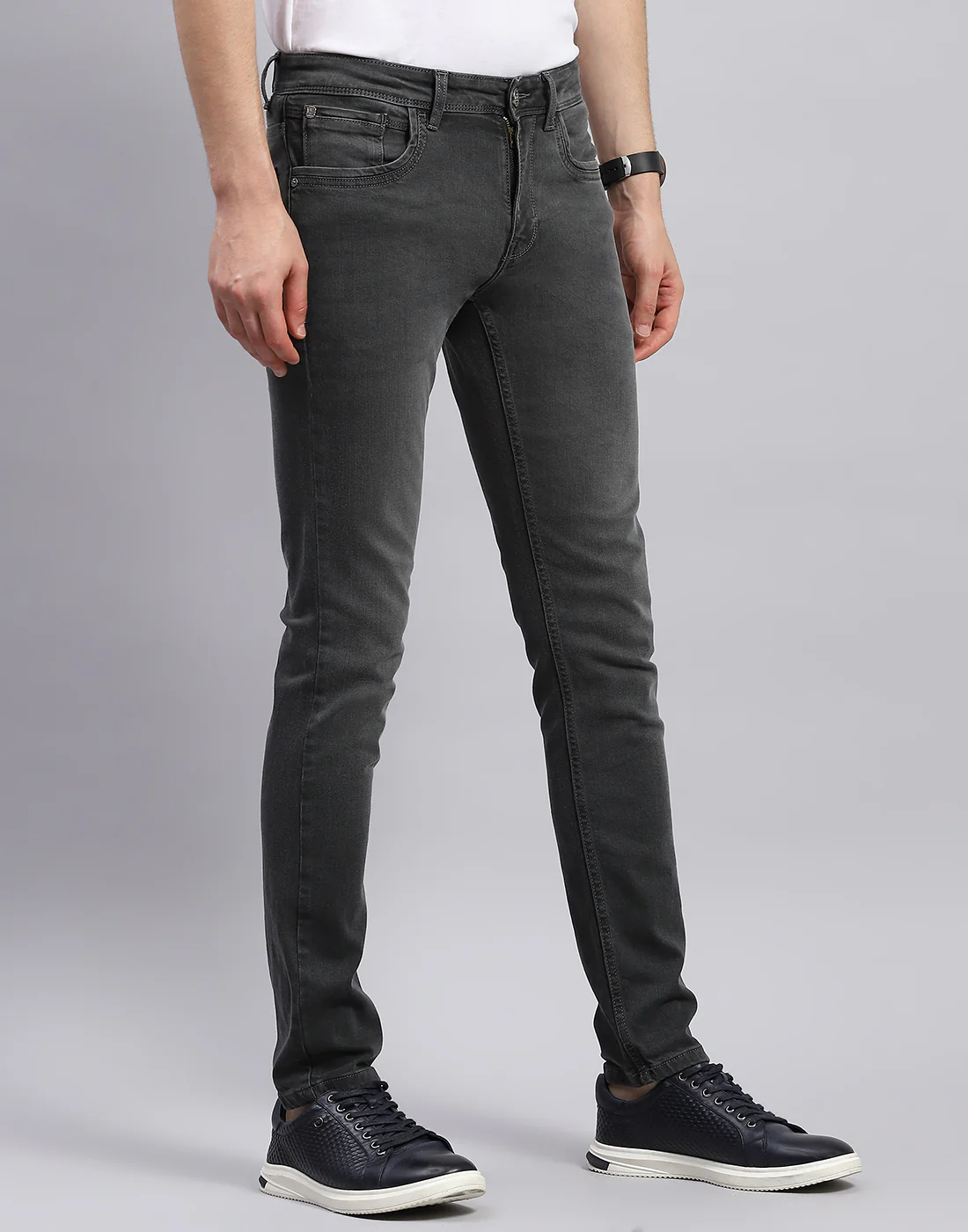Men Grey Solid Skinny Fit Denim - Image 4