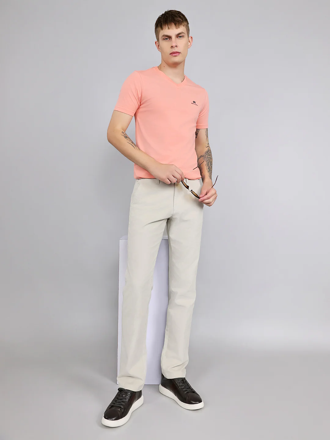 Men Grey Solid Slim Fit Trouser - Image 6