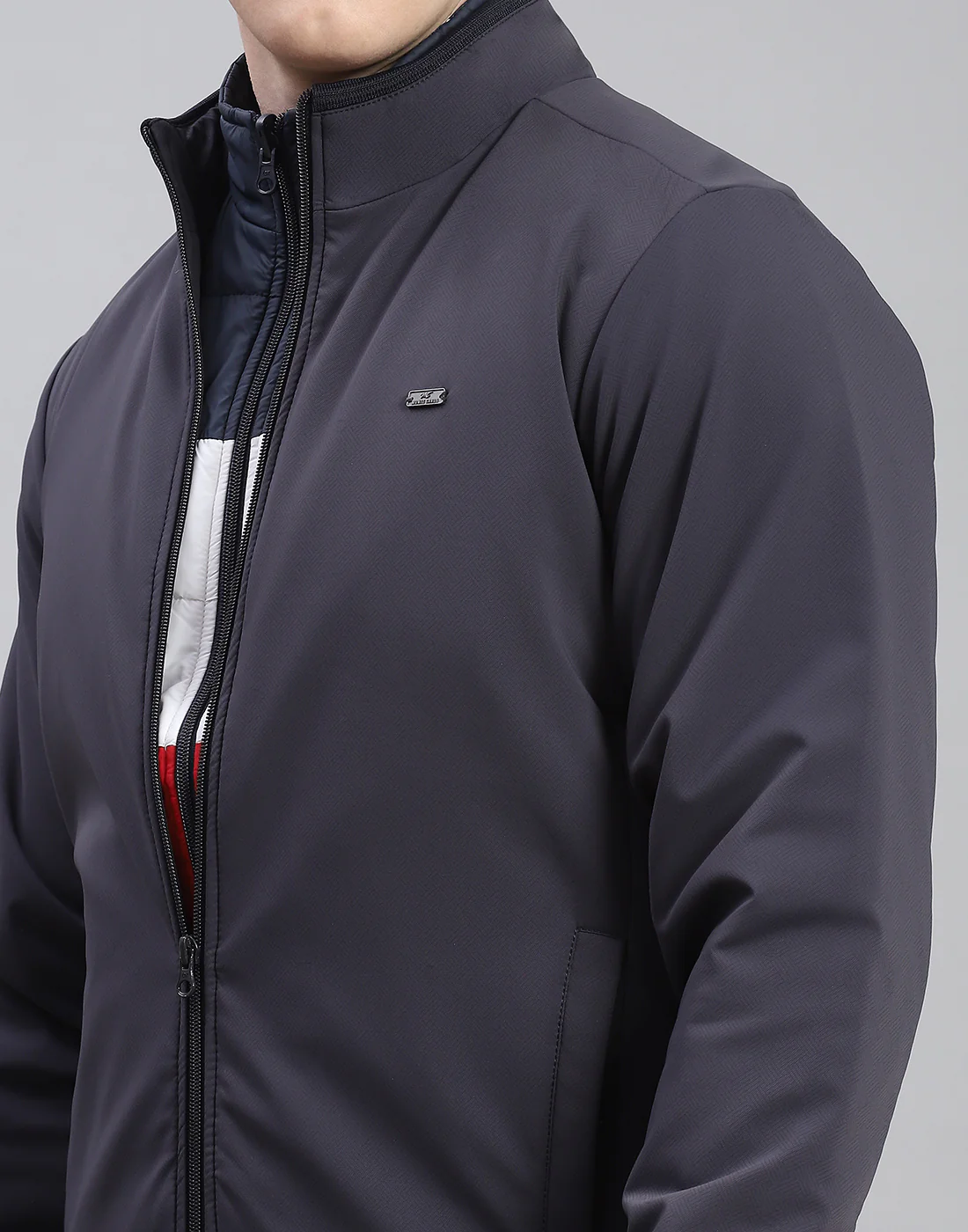 Men Grey Solid Stand Collar Full Sleeve Reversible Jacket - 2 Pc set - Image 13