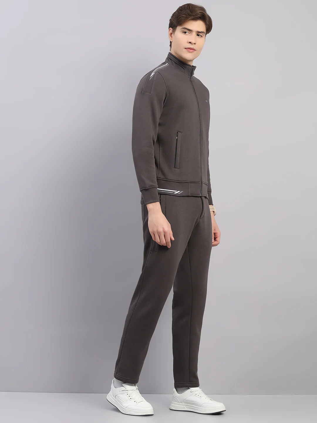 Men Grey Solid Stand Collar Full Sleeve Winter Tracksuit - Image 4