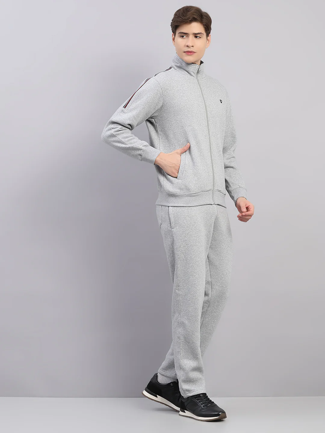 Men Grey Solid Stand Collar Full Sleeve Winter Tracksuit - Image 4