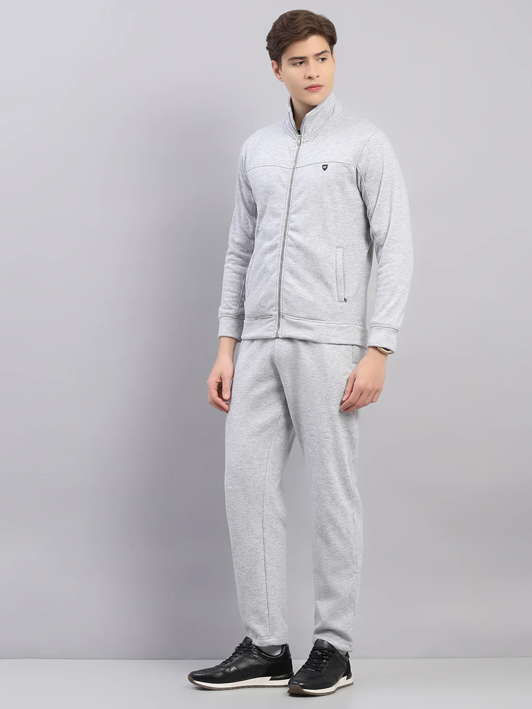 Men Grey Solid Stand Collar Full Sleeve Winter Tracksuit - Image 3