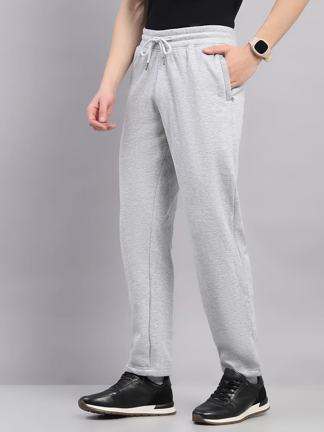 Men Grey Solid Stand Collar Full Sleeve Winter Tracksuit - Image 6