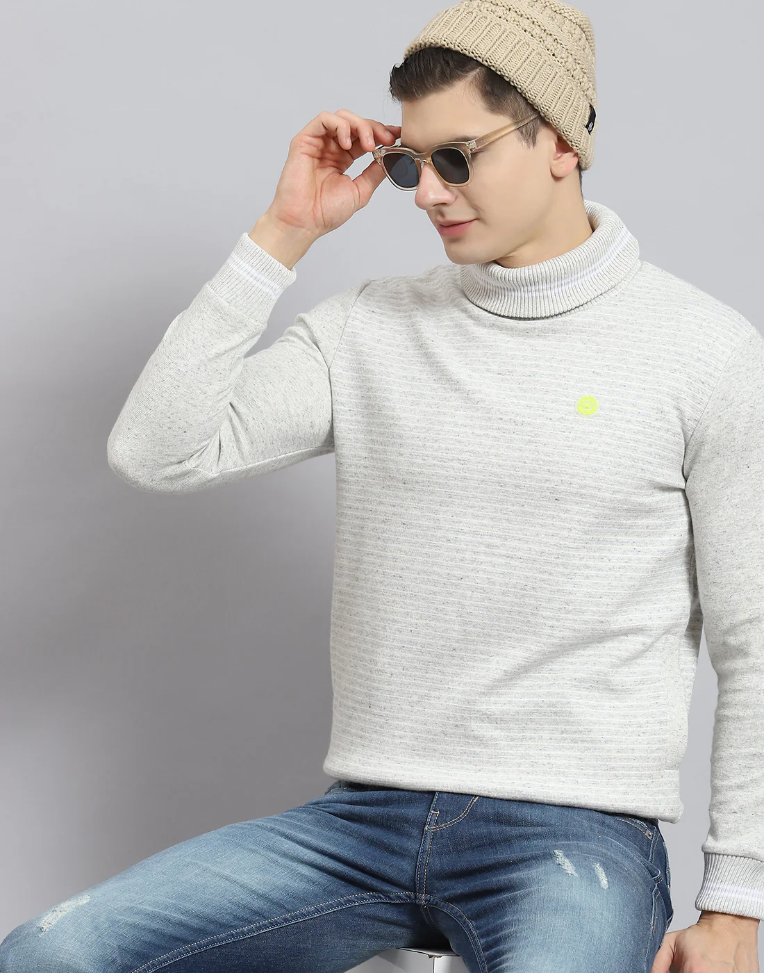 Men Grey Solid T Neck Full Sleeve Sweatshirt - Image 2