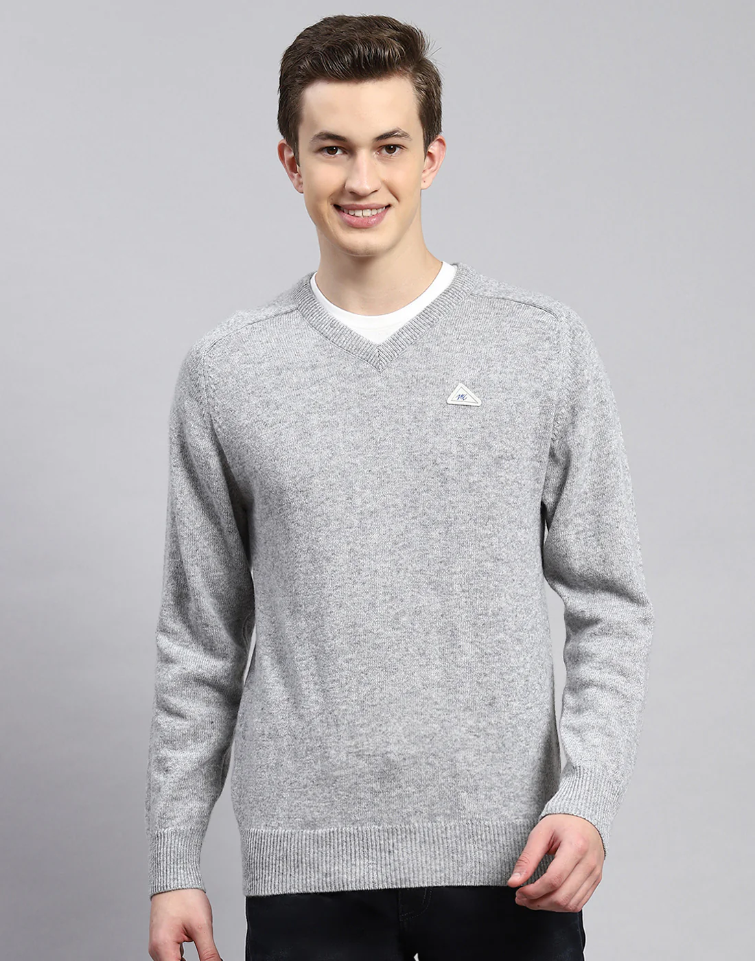 Men Grey Solid V Neck Full Sleeve Pullover - Image 2