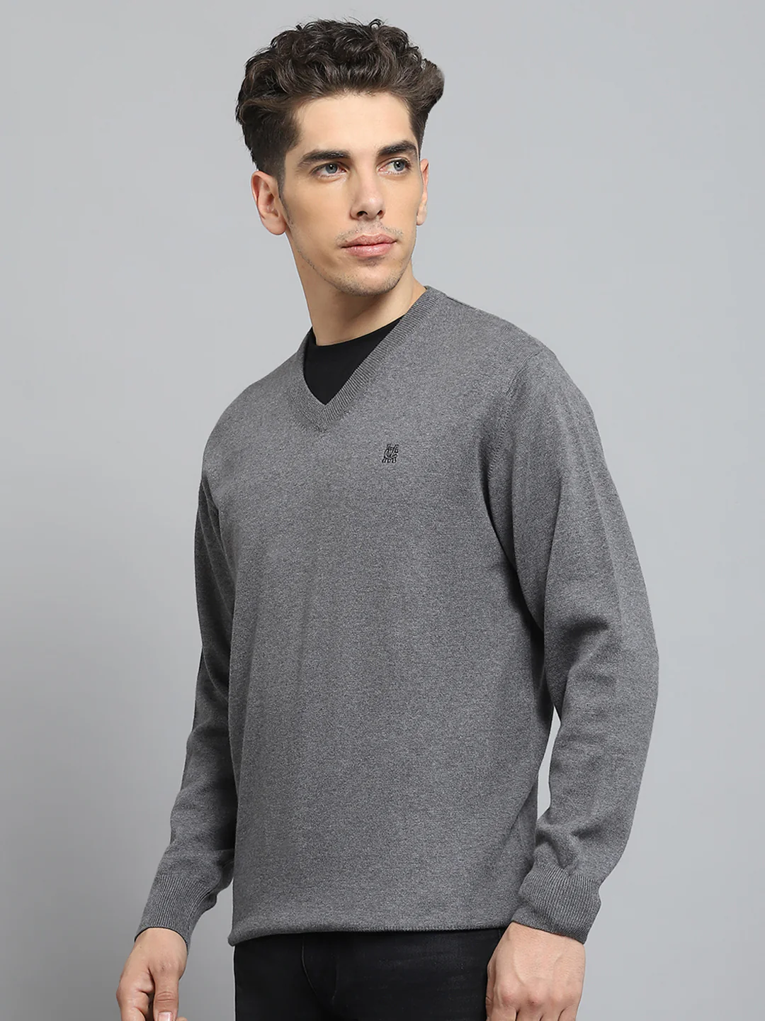 Men Grey Solid V Neck Full Sleeve Pullover - Image 3