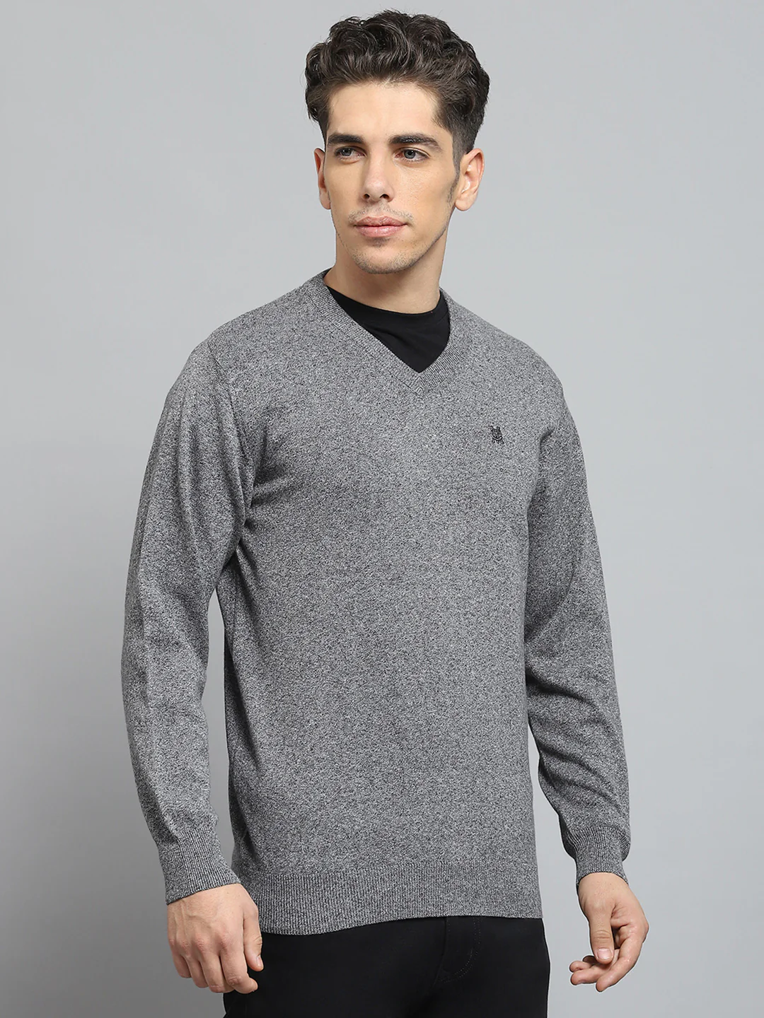 Men Grey Solid V Neck Full Sleeve Pullover - Image 4