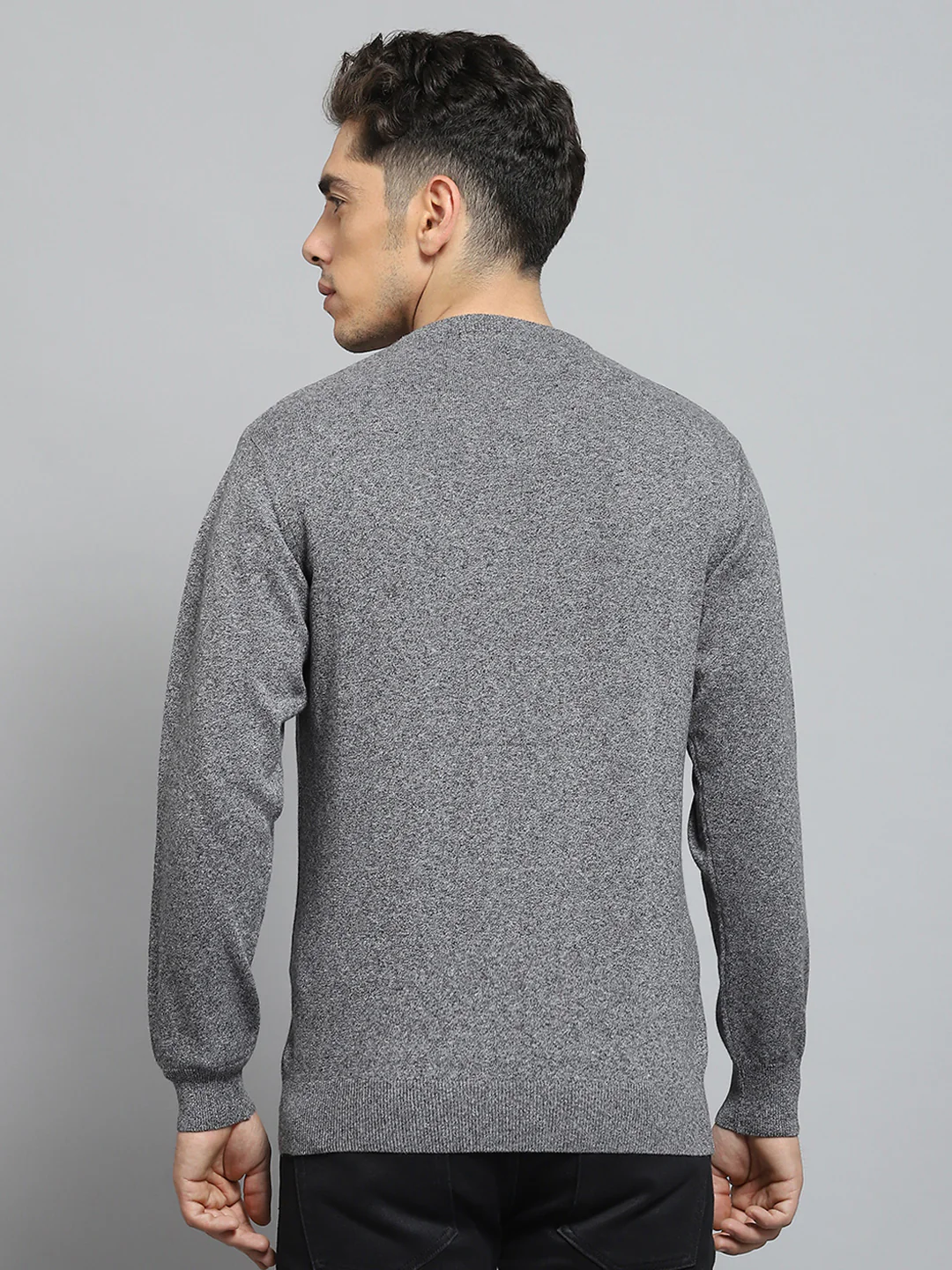 Men Grey Solid V Neck Full Sleeve Pullover - Image 5