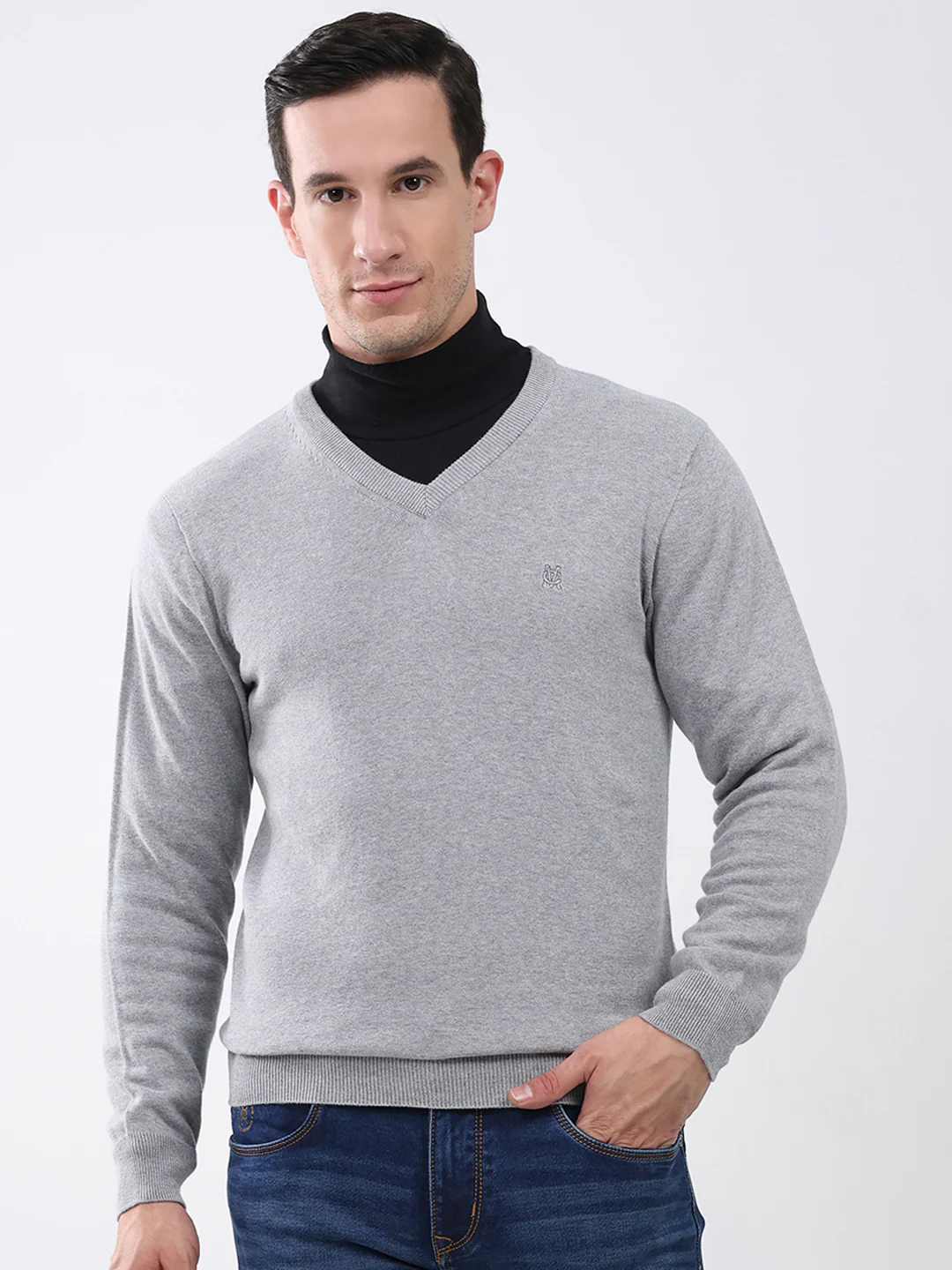 Men Grey Solid V Neck Full Sleeve Pullover