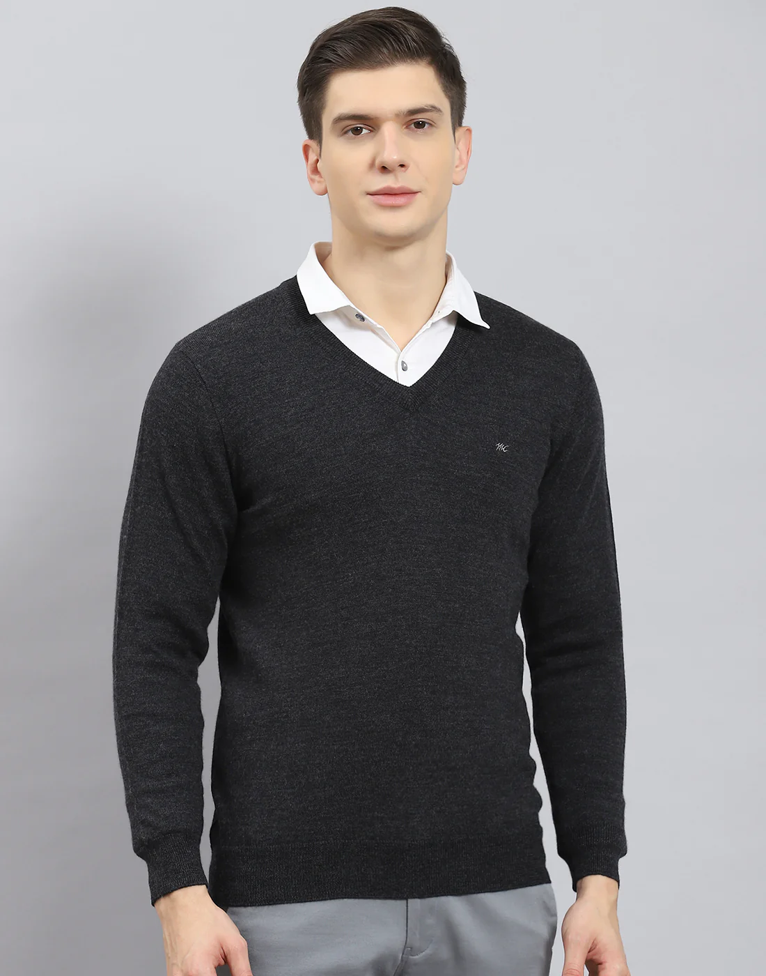 Men Grey Solid V Neck Full Sleeve Sweater - Image 3