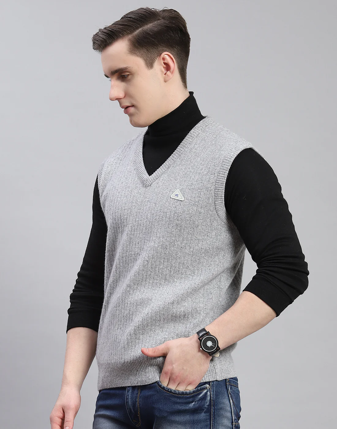 Men Grey Solid V Neck Sleeveless Sweater - Image 3