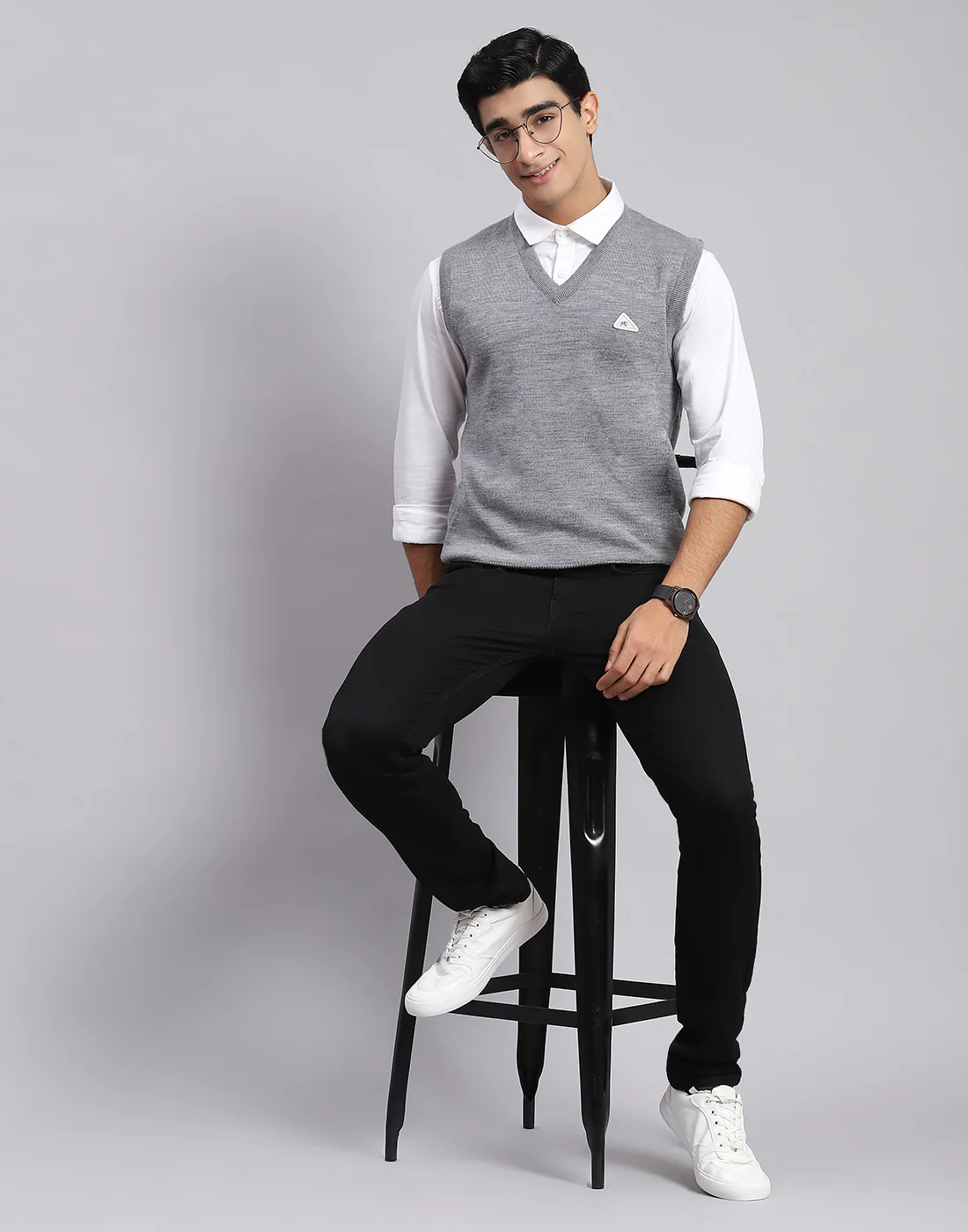 Men Grey Solid V Neck Sleeveless Sweater - Image 6