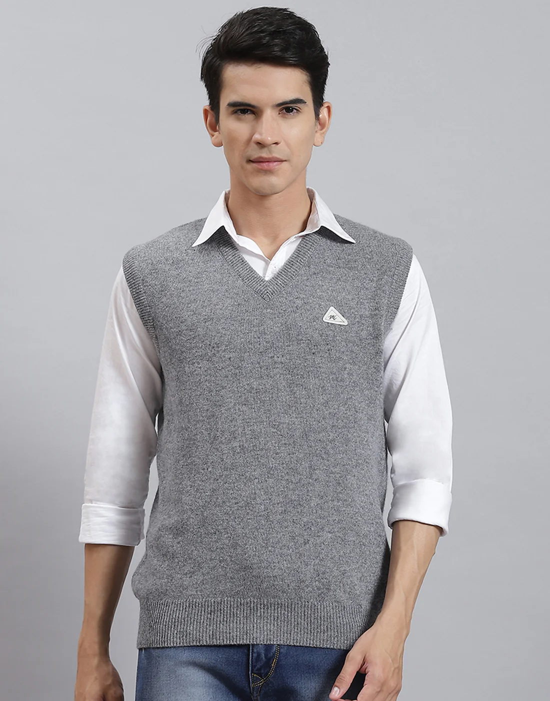 Men Grey Solid V Neck Sleeveless Sweater - Image 2