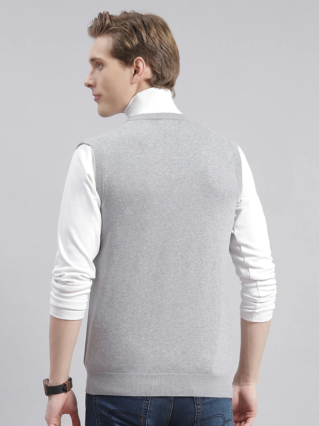 Men Grey Solid V Neck Sleeveless Sweaters/Pullovers - Image 3