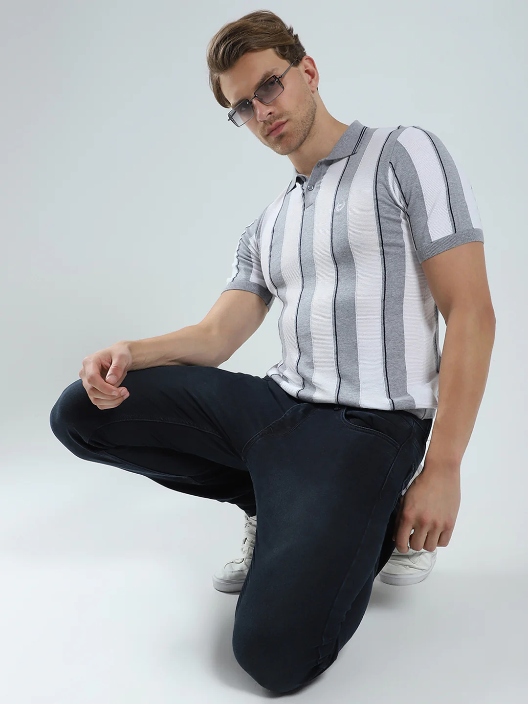 Men Grey Stripe Collar Half Sleeve T-Shirt - Image 2