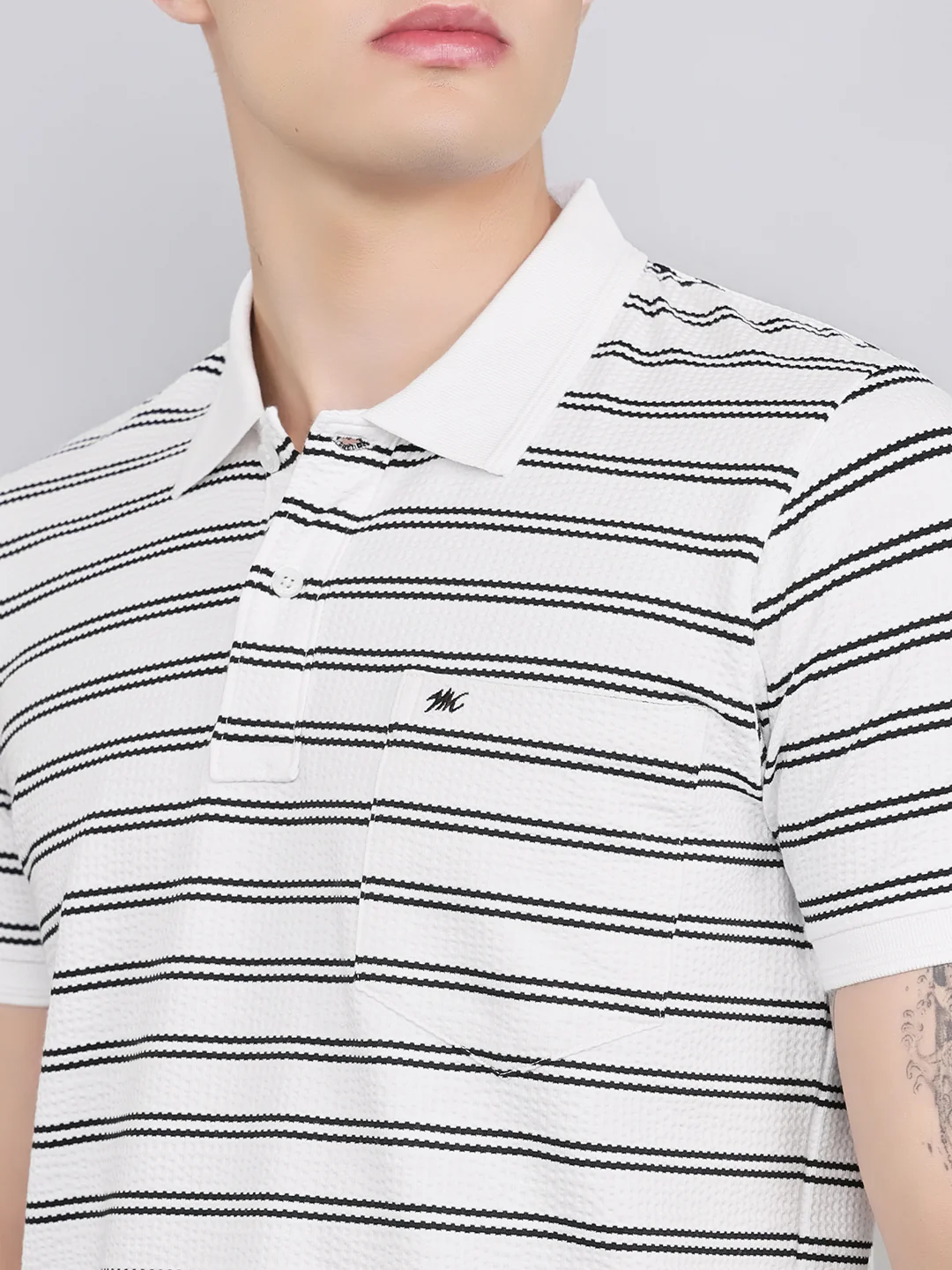 Men Grey Stripe Collar Half Sleeve T-Shirt - Image 5