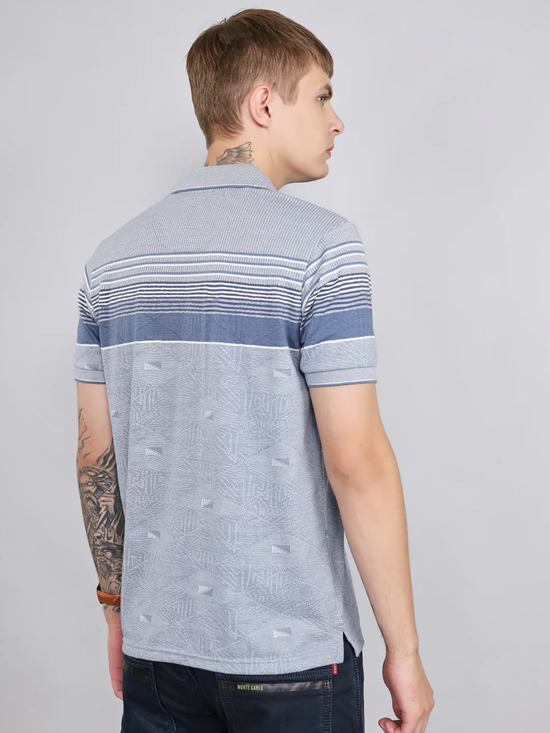 Men Grey Stripe Collar Half Sleeve T-Shirt - Image 4